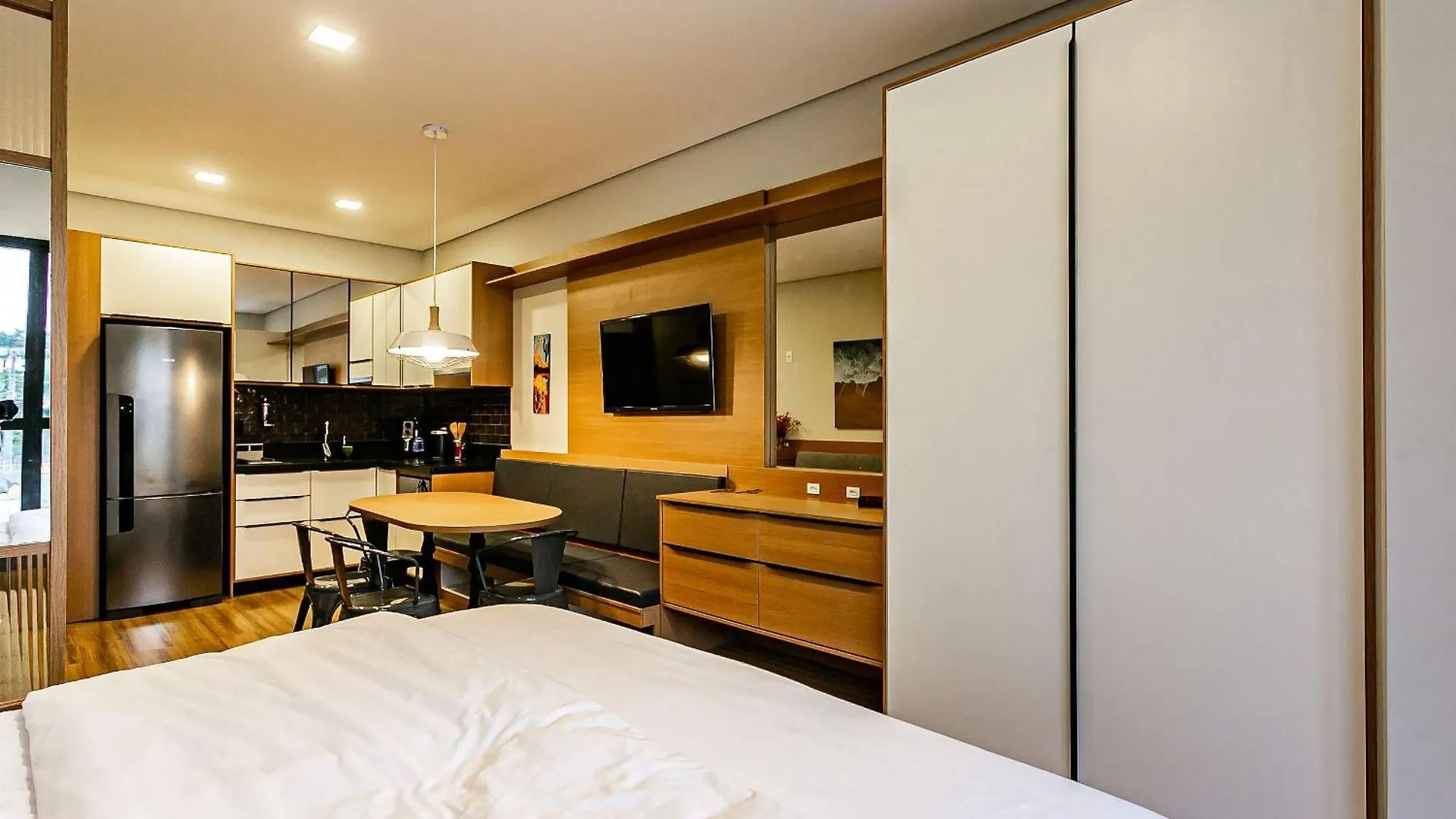 Studio Novo E Aconchegante Cond Com Piscina Sti108 Florianópolis Brasil